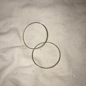 Hoop Earrings - color Silver